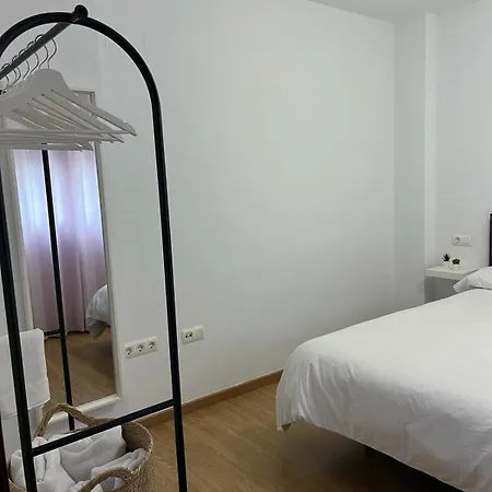 Atico De Marta, Pleno Centro-terraza 34m2 *